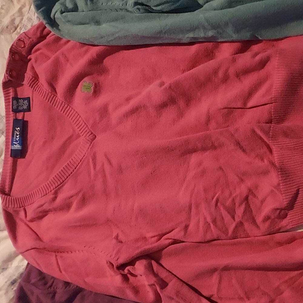 3 Sweaters - Picture 3 of 7